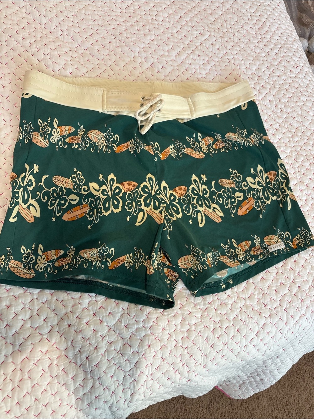 🩳🩳Men’s Sauvage Green Floral Board Shorts with Cream Waistband 🏊🏊